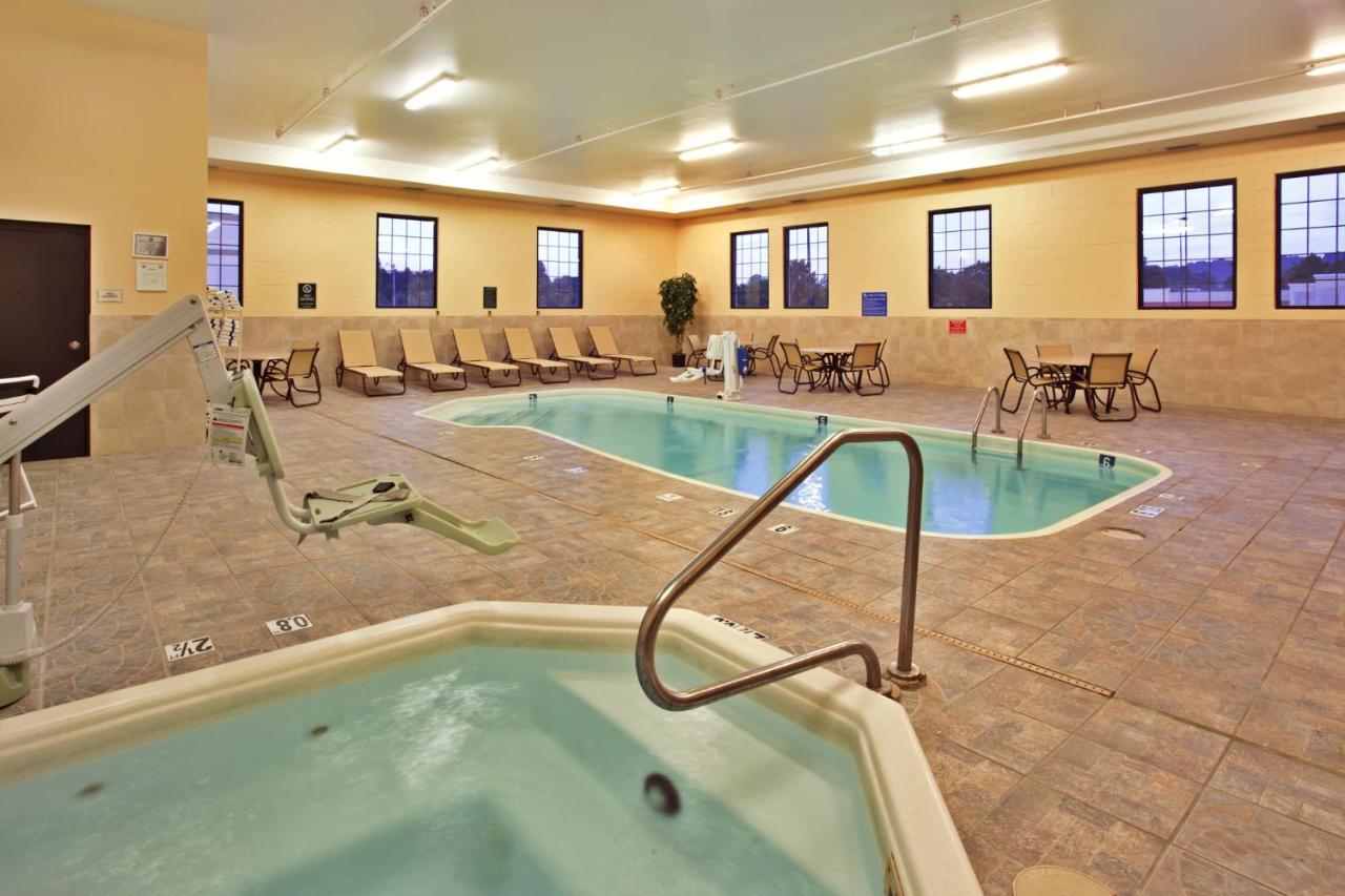 La Quinta Inn & Suites - New River Gorge National Park Summersville Exteriör bild