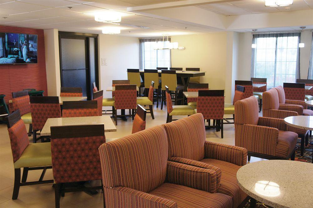 La Quinta Inn & Suites - New River Gorge National Park Summersville Exteriör bild