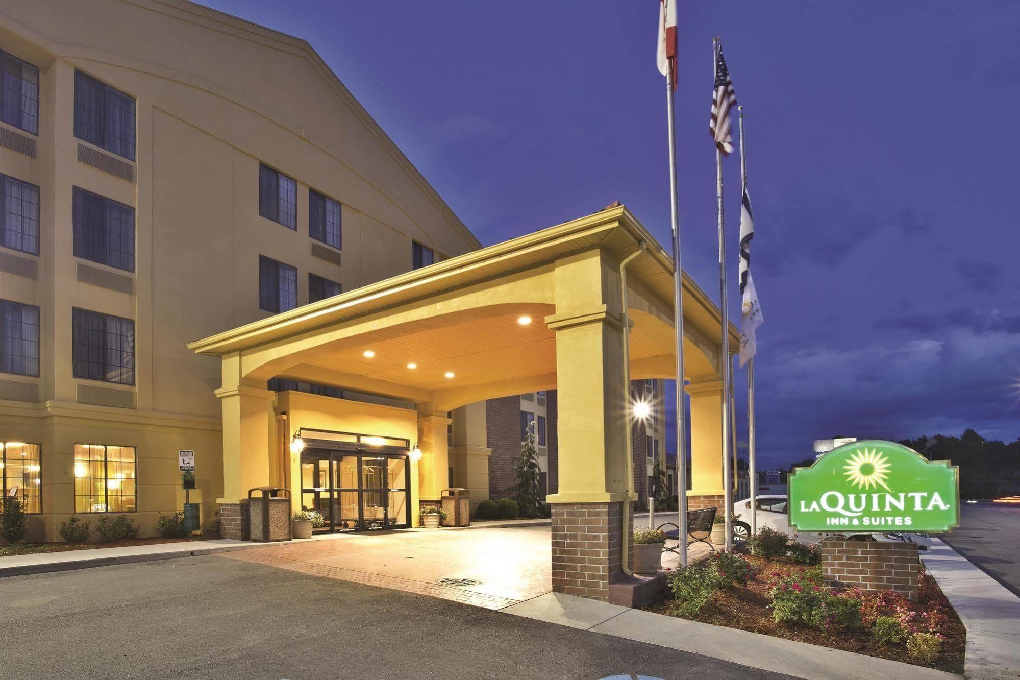 La Quinta Inn & Suites - New River Gorge National Park Summersville Exteriör bild